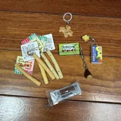 ガチャガチャ　お菓子チャーム　セット