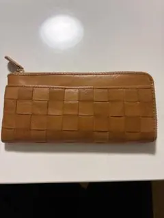 編み込みデザインのブラウン長財布のサムネイル