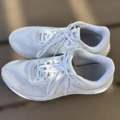 New Balance ホワイト ランニングシューズ