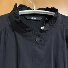 【新品】ユニクロ　ブラックフリル襟長袖ブラウス　Mサイズ