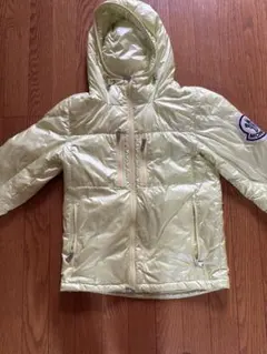 モンクレール フード付きダウンジャケット