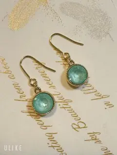 8㎜ソフトミントイグナイトスワロフスキーの一粒ピアス