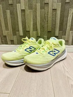未使用⭐️新品箱付き】new balance 1080v15 26センチ - メルカリ