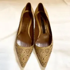 PELLICO カットワークレースのようなパンプス　36のサムネイル