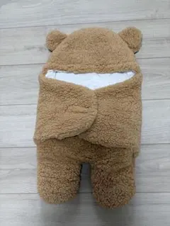 クマ耳付きフリースおくるみ