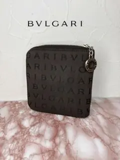 極美品　BVLGARI ブルガリ　二つ折り財布ラウンドジップ　ロゴマニアS55のサムネイル