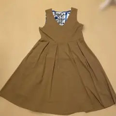 レディース　M ブラウン Vネック プリーツ ワンピース