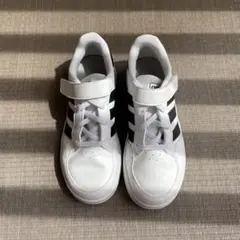 adidas スニーカー ホワイト/ブラック