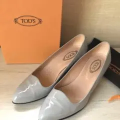 TOD'S グレー エナメルレザー ハイヒールパンプス