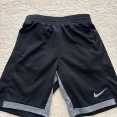 Nike Dri-FIT ハーフパンツ M 黒