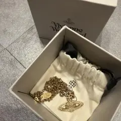Vivienne Westwood ネックレス ゴールドのサムネイル