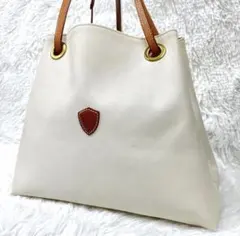 Felisi フェリージ　肩掛け　ワンショルダーバッグ　PVCレザー　ホワイト