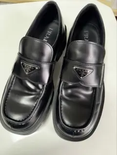 PRADA ローファー