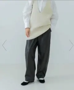 Item thumbnail for item 08f1827d-0b7c-4b83-b7cb-ce0ec0cca77c