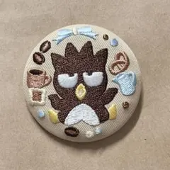 刺繍缶バッチ【バツ丸】