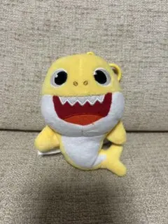 ベイビーシャーク ぬいぐるみ キーホルダー付き