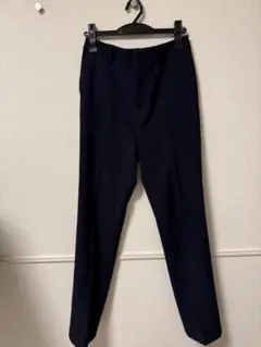 UNIQLO ネイビー 感動パンツ 67