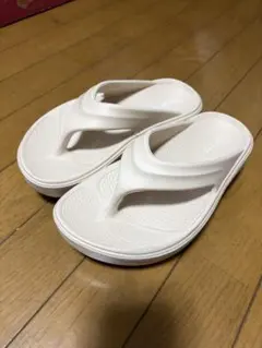 ORTR ビーチサンダル アイボリー　リカバリーサンダルのサムネイル