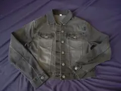 Item thumbnail for item 41f9a75e-16eb-476a-983b-2a77a518820d