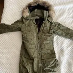 オリーブ色ミリタリースタイルモッズコート