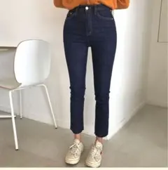 1回着用　シルエット補正　深青ハイウエストステッチデニム　美脚パンツ　カットオフ