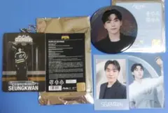 SEVENTEEN SEUNGKWAN アクスタキーホルダー、缶バッジ