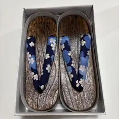 新品　花柄木製下駄