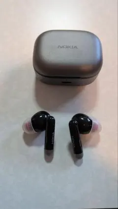 NOKIA ワイヤレスイヤホン 充電ケース付きE3511のサムネイル