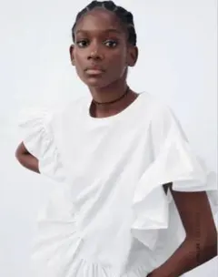 ZARA フリルトリム コントラストTシャツ　トップス