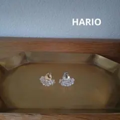 HARIO 花形ピアス