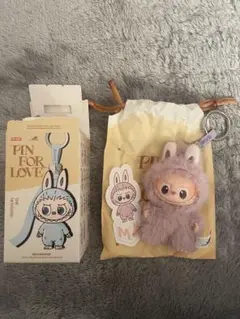 ラブブ イニシャル　キーホルダー　PIN FOR LOVE M