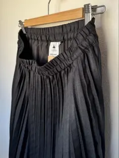 niko and ニコアンド プリーツロングスカート ブラック シンプル 黒