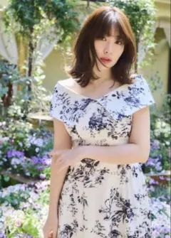 Herlipto Garden Party Ruffled Midi Dress - メルカリ