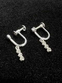 SV イヤリング　ダイヤ　0.05ct 刻印　3連　チャーム
