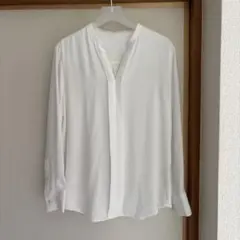 ICB BackSatinAmunzen キーネックブラウスのサムネイル