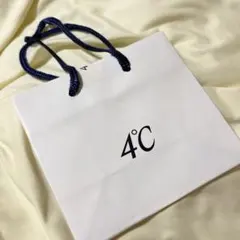 4℃ ショップ袋 ショッパー 紙袋 リボン付きのサムネイル