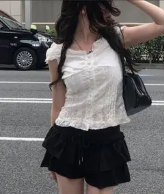 レースフリルアイレットキャップスリーブブラウスのサムネイル