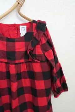 GAP 赤・黒チェック フリルロンパース 6-12month