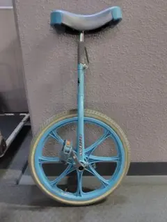 Avigo 一輪車 18インチ ピンクブラック - メルカリ