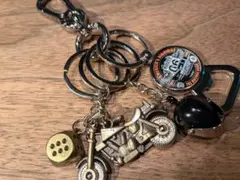 アメカジ　シルバーカラビナ　ストリート　ビンテージ　アクセサリ　シンプル　メンズ