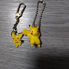 ポケモン ピカチュウ ピチュー キーホルダー 2点セットのサムネイル