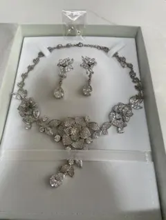 ウエディングジュエリー ココ・フルール - ロゼ クリア / ネックレス・ピアス