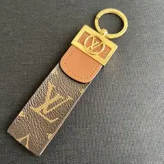 LOUIS VUITTON キーホルダー ドラゴンヌ ドーフィーヌ 2025年最新】ヴィトン キーホルダー ドラゴンヌの人気アイテム