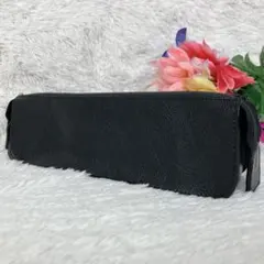 未使用級✨イルビゾンテ ペンケース　筆箱　小物入れ　コスメポーチ　本革　黒のサムネイル