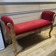 ヴィンテージ赤いソファ