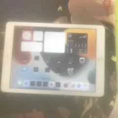 Apple iPad えあー2インチ シルバー 本体16gb