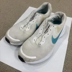 NIKE スニーカー
