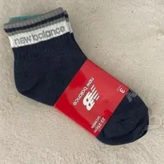 【新品、new balance】ロゴ入りソックス　３色セット　２３～２５ｃｍ