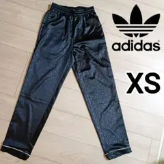 2026年最新】adidasモノグラムトラックパンツの人気アイテム - メルカリ