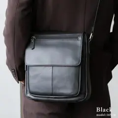 【新品タグ付】aroco 本革スクエアショルダーバッグ ヴィータフェリーチェ